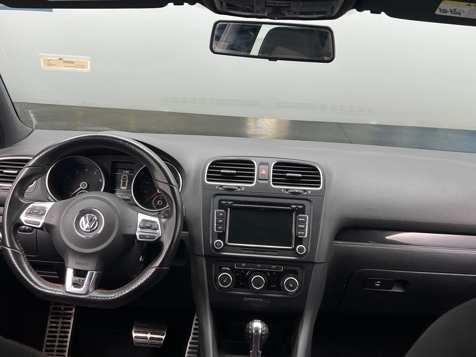Thumbnail: 2013 Volkswagen Golf - 3