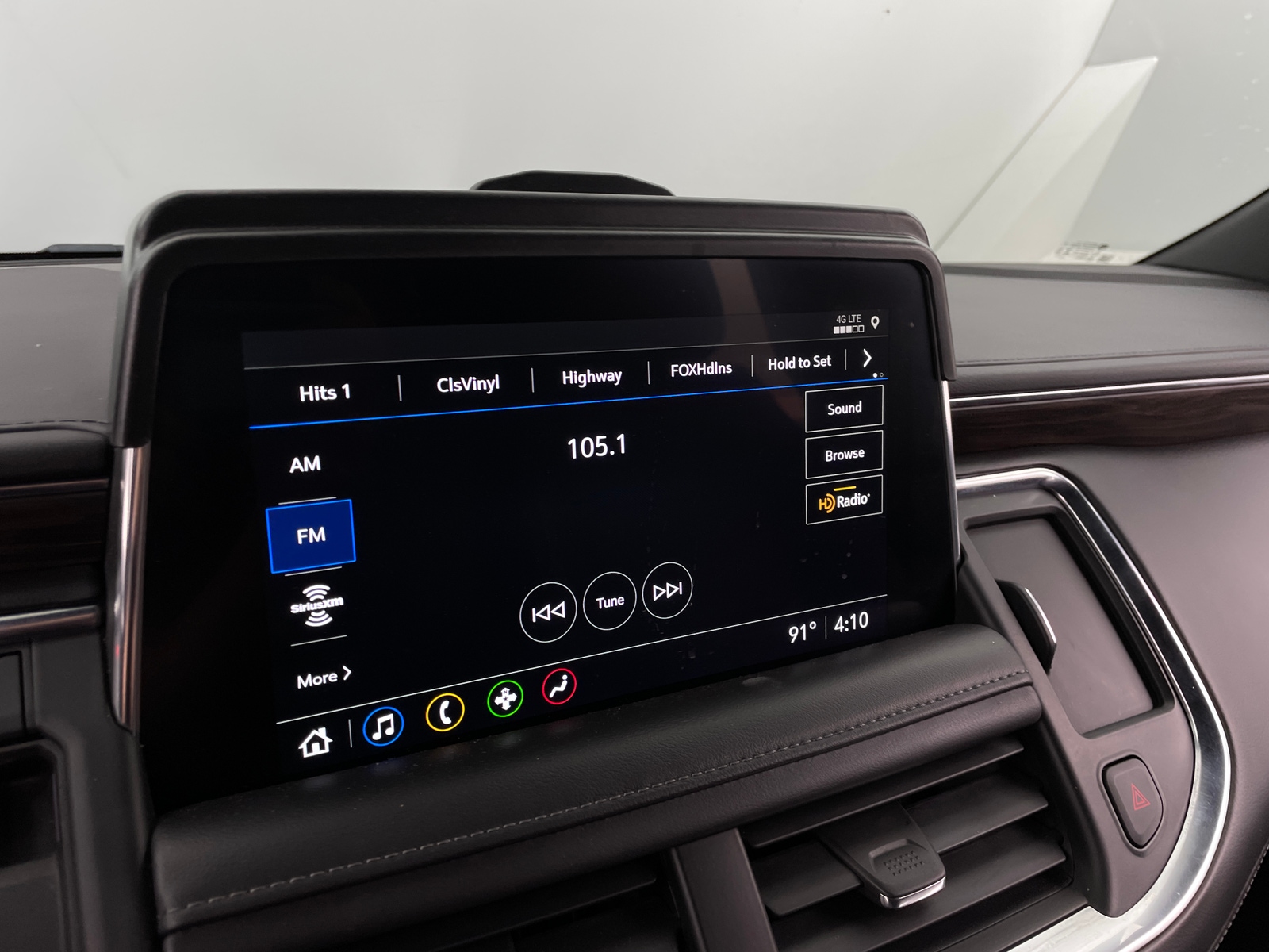Thumbnail: 2021 Chevrolet Tahoe - 3