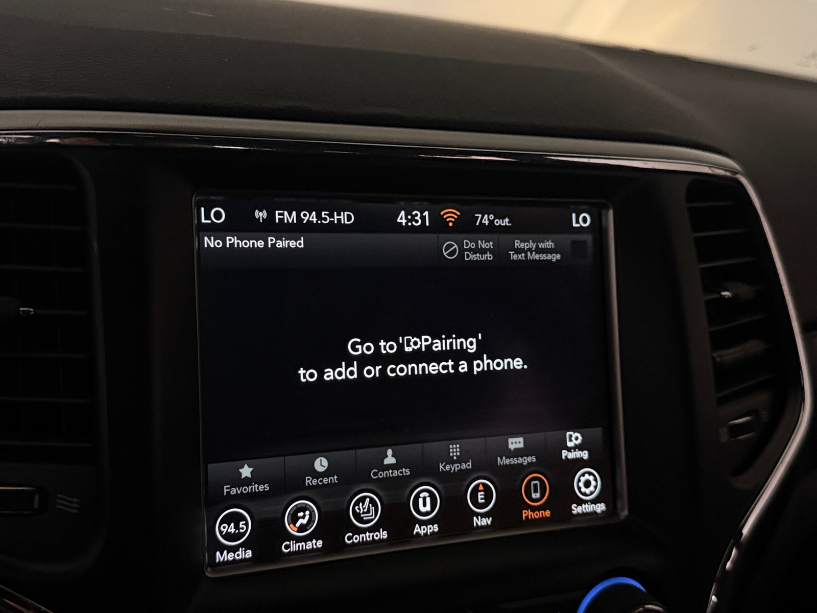 Thumbnail: 2018 Jeep Grand Cherokee - 3