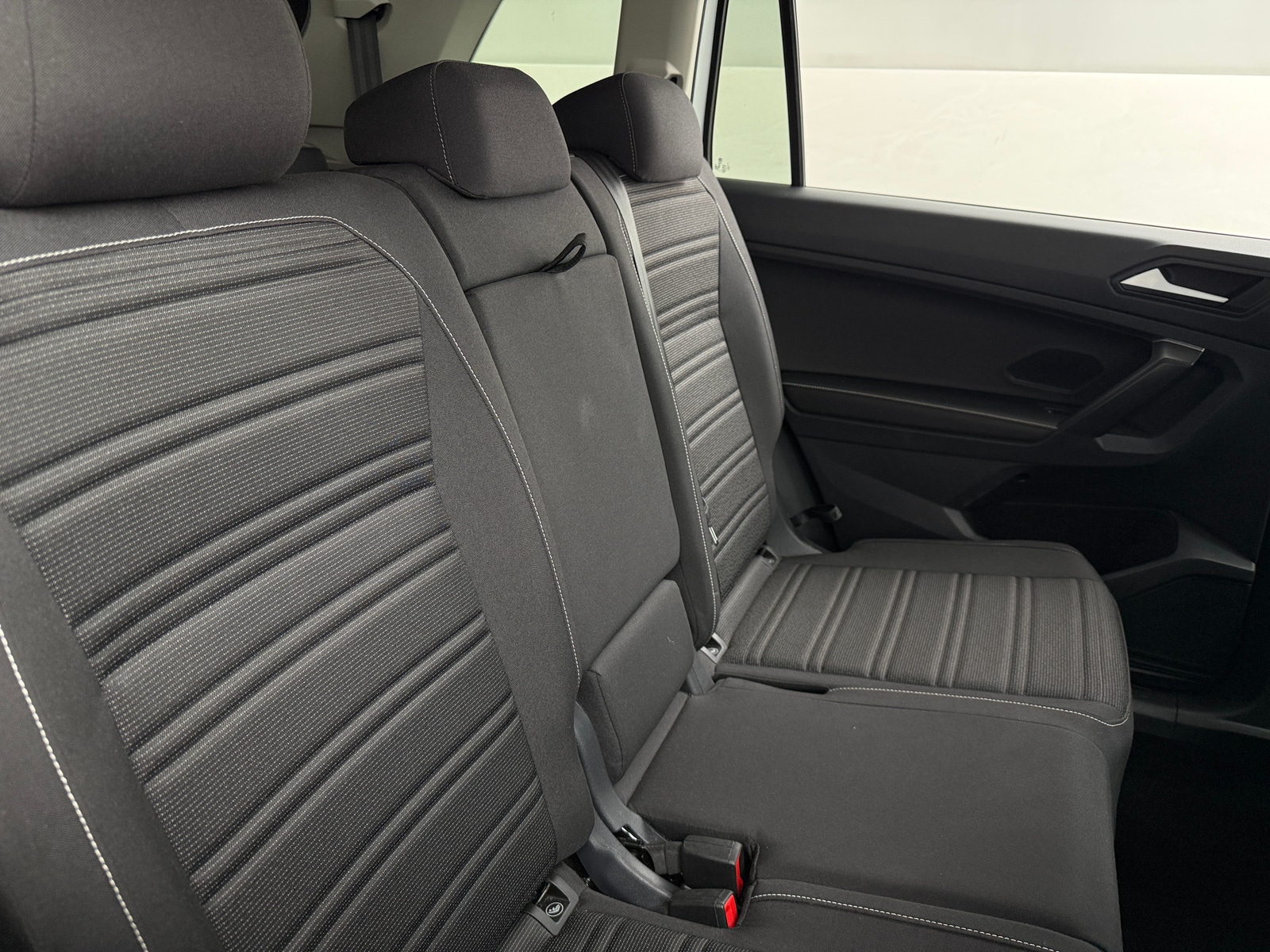 Thumbnail: 2024 Volkswagen Tiguan - 6