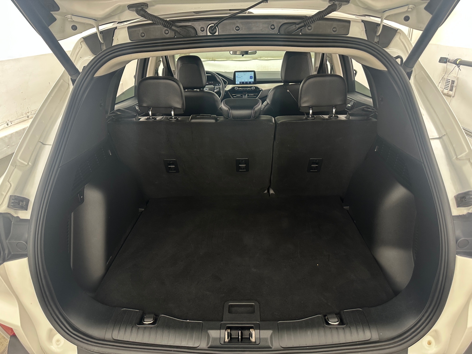 Thumbnail: 2021 Ford Escape - 6