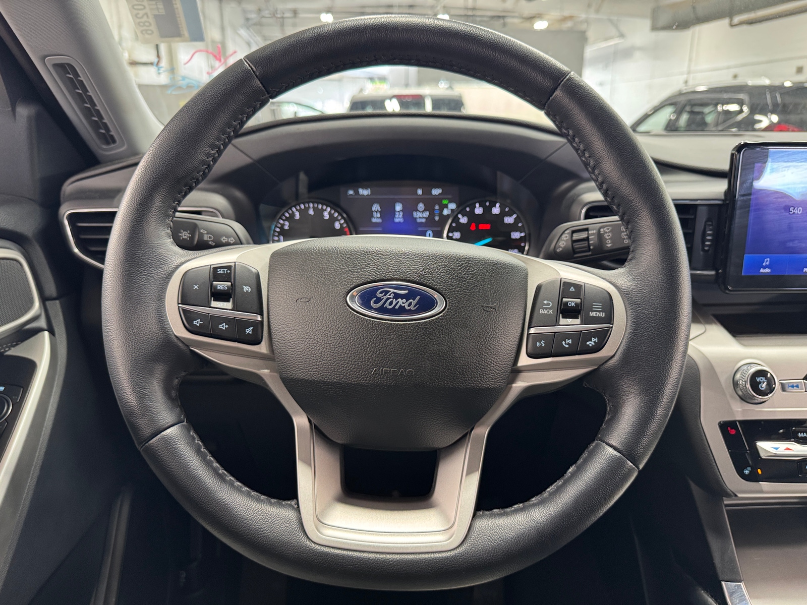 Thumbnail: 2022 Ford Explorer - 5