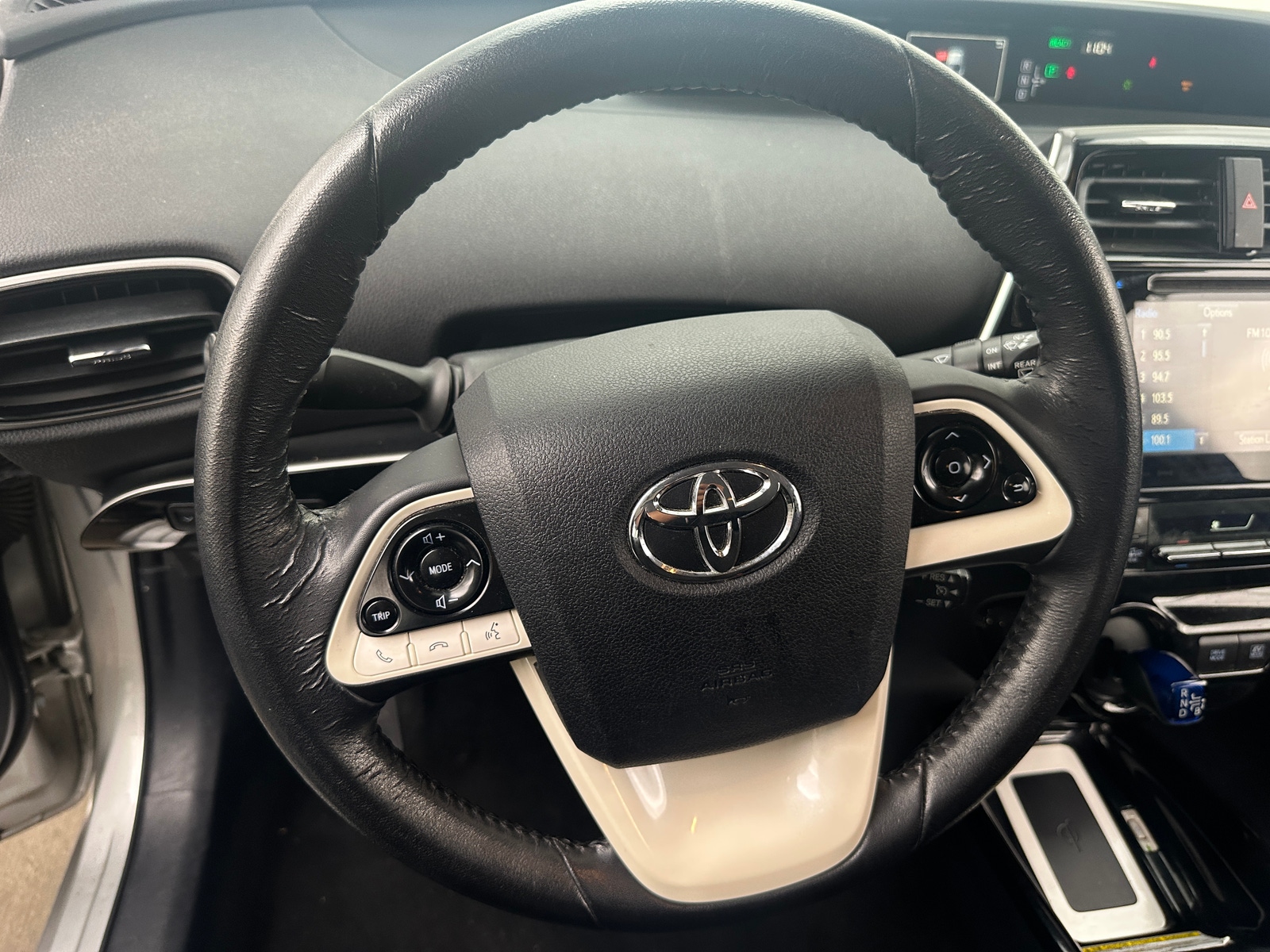 Thumbnail: 2016 Toyota Prius - 5