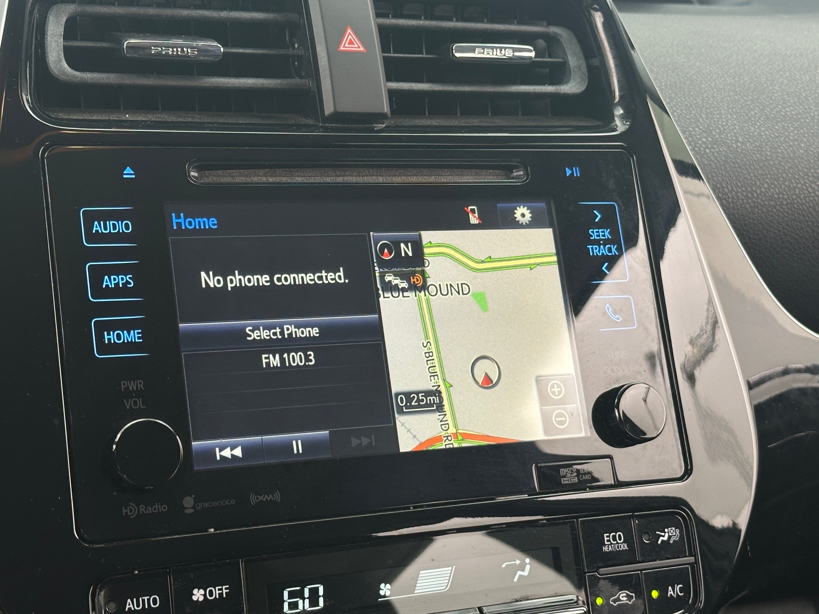 Thumbnail: 2016 Toyota Prius - 4