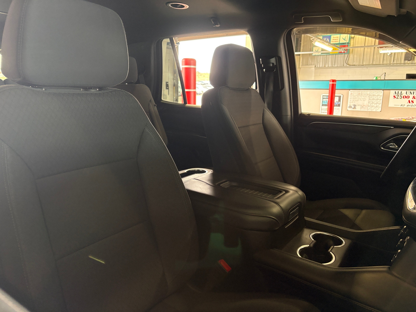 Thumbnail: 2024 Chevrolet Tahoe - 2