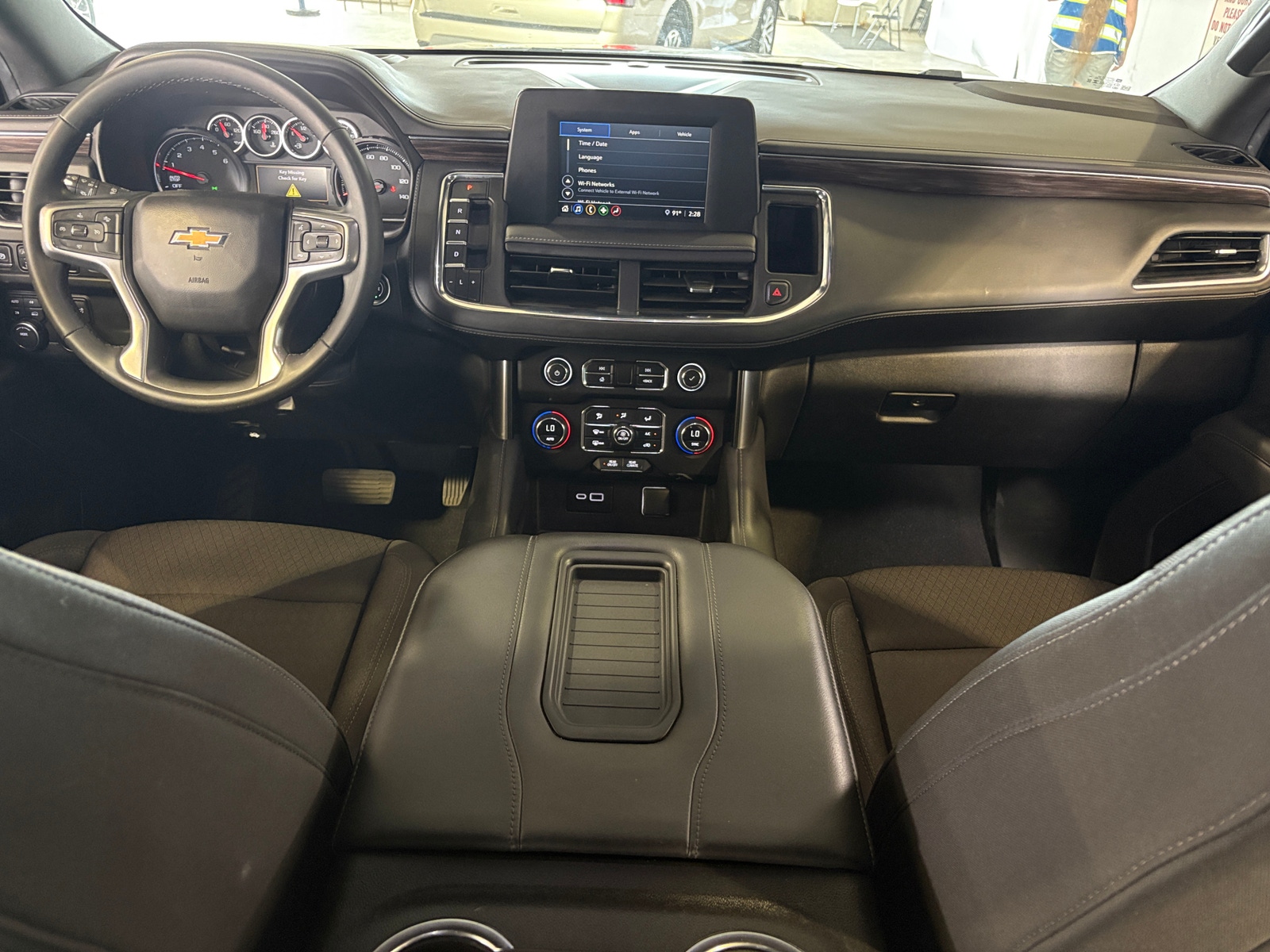 Thumbnail: 2024 Chevrolet Tahoe - 3