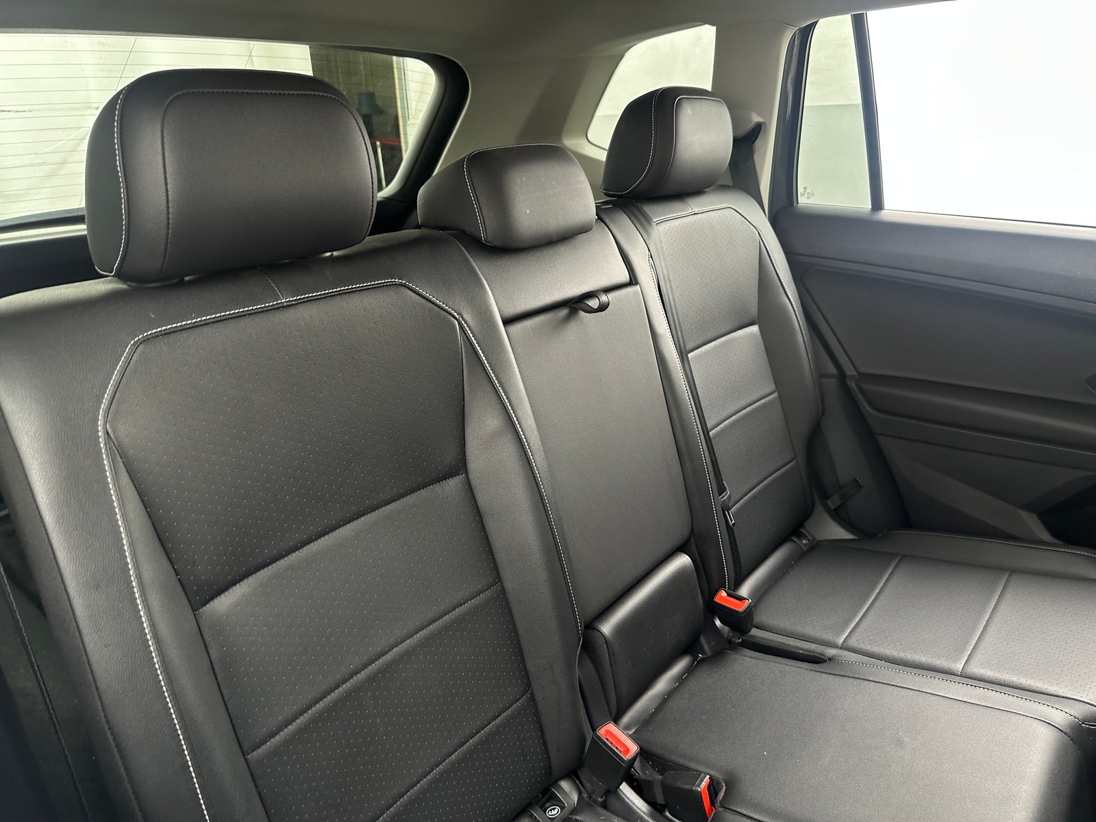 Thumbnail: 2021 Volkswagen Tiguan - 5