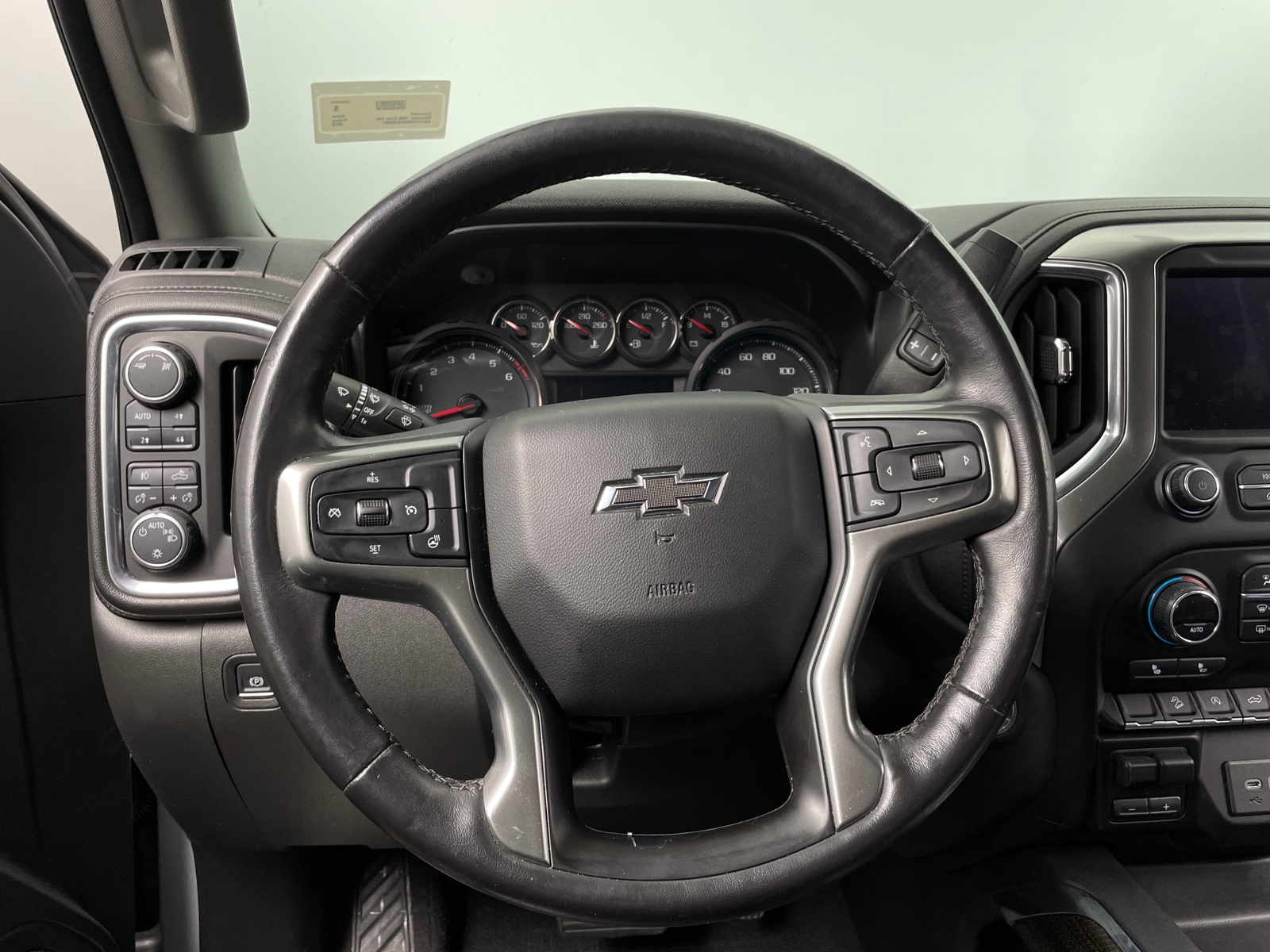 Thumbnail: 2019 Chevrolet Silverado 1500 - 4