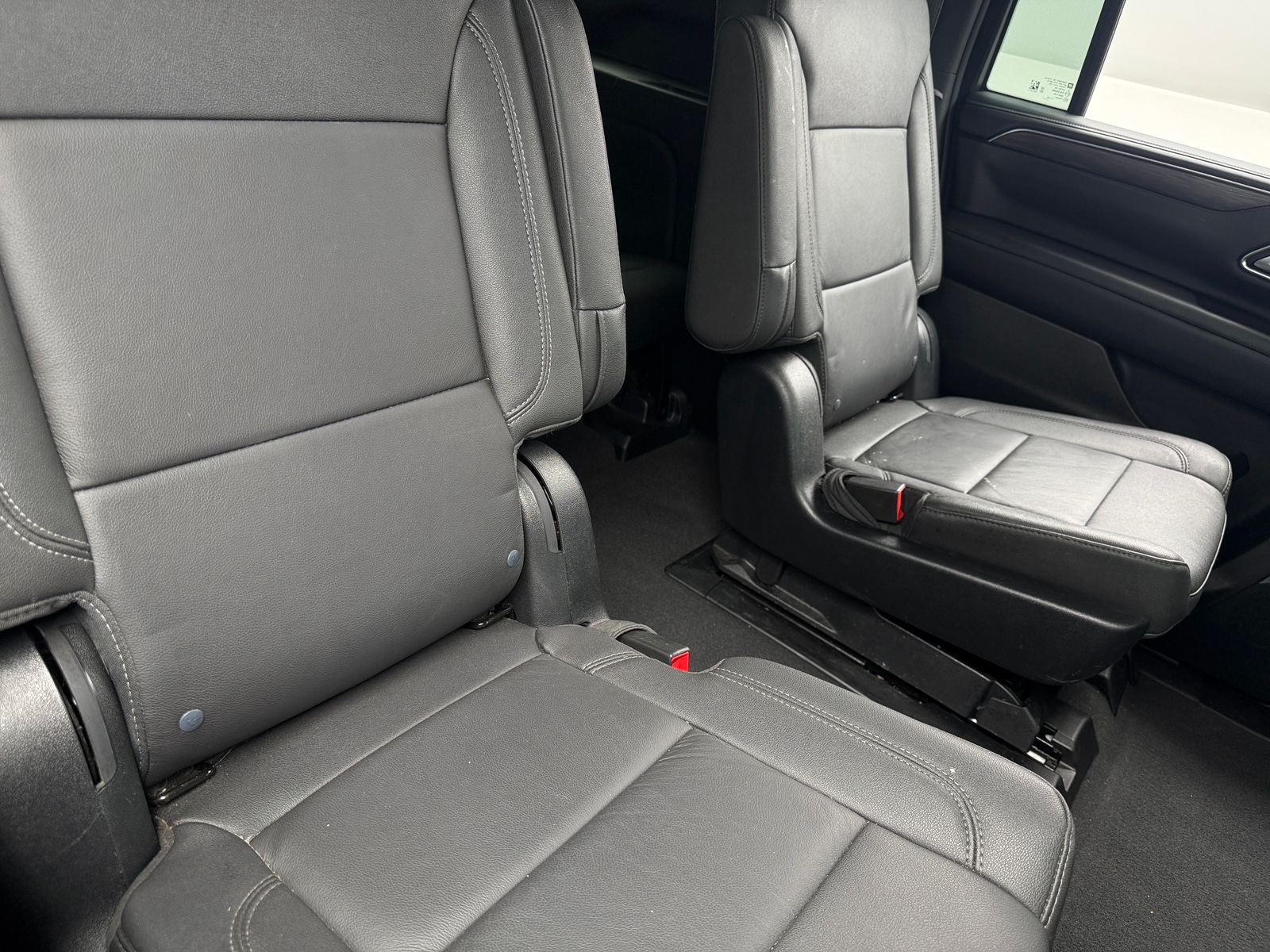 Thumbnail: 2023 Chevrolet Suburban - 5