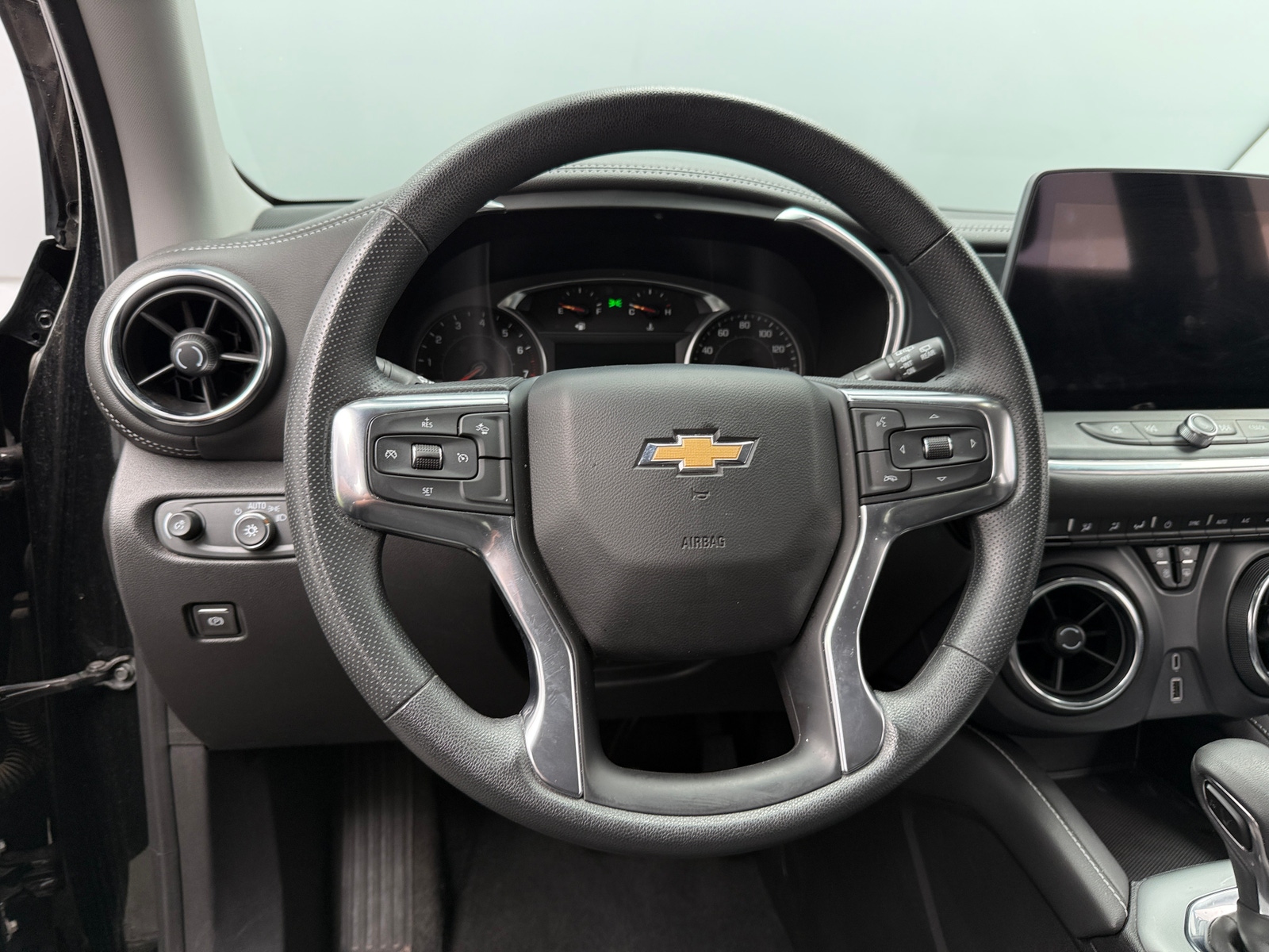 Thumbnail: 2025 Chevrolet Blazer - 5