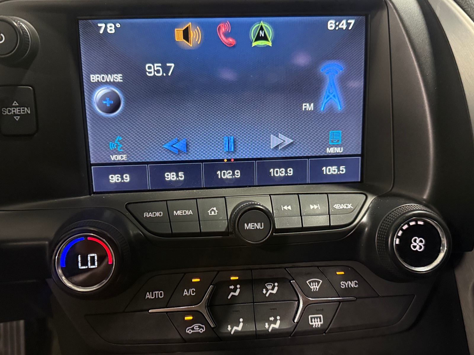 Thumbnail: 2015 Chevrolet Corvette - 3