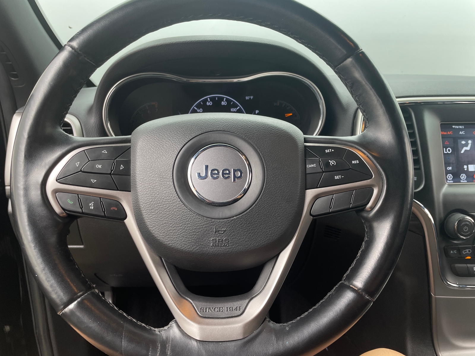 Thumbnail: 2021 Jeep Grand Cherokee - 5