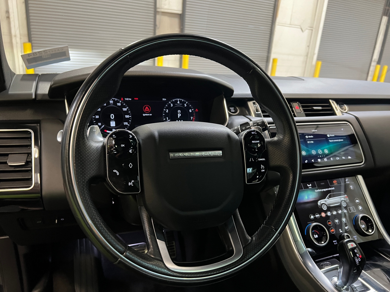 Thumbnail: 2020 Land Rover Range Rover Sport - 4