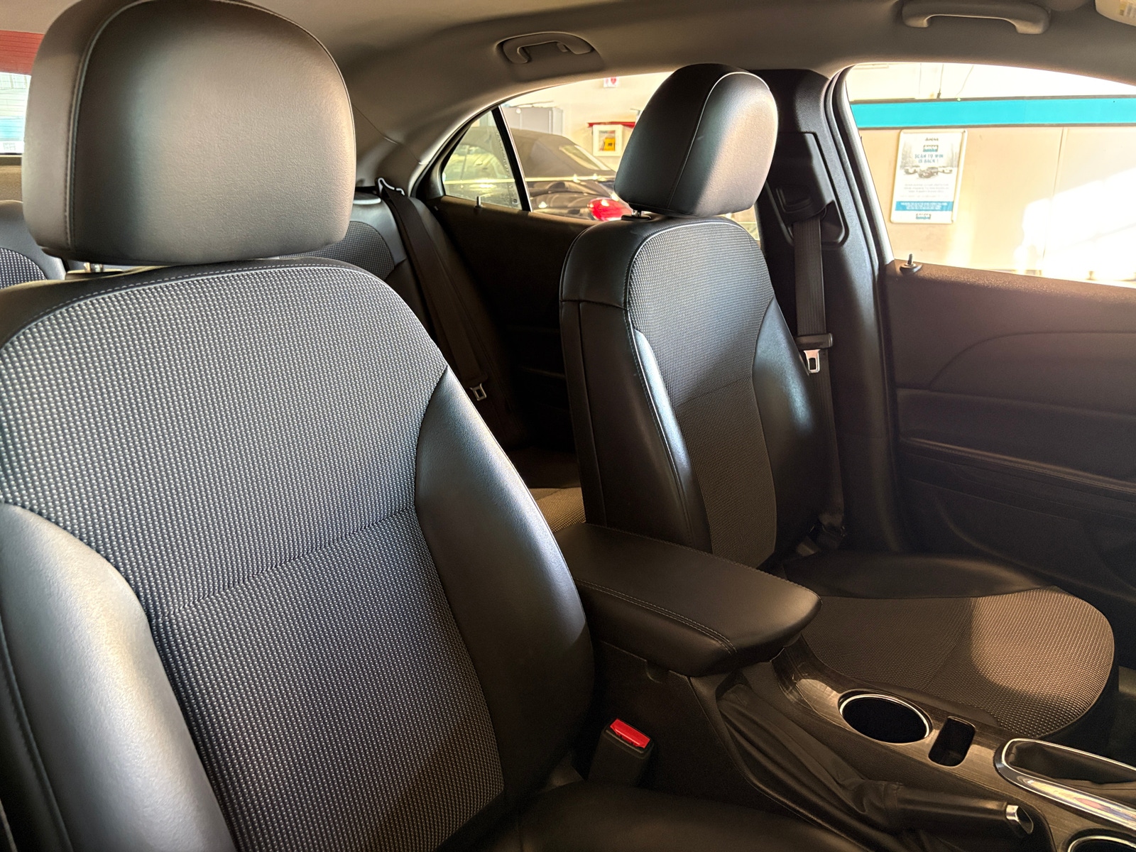 Thumbnail: 2015 Chevrolet Malibu - 2