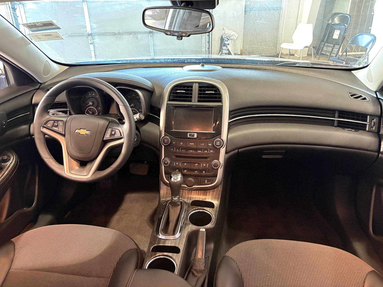 Thumbnail: 2015 Chevrolet Malibu - 3