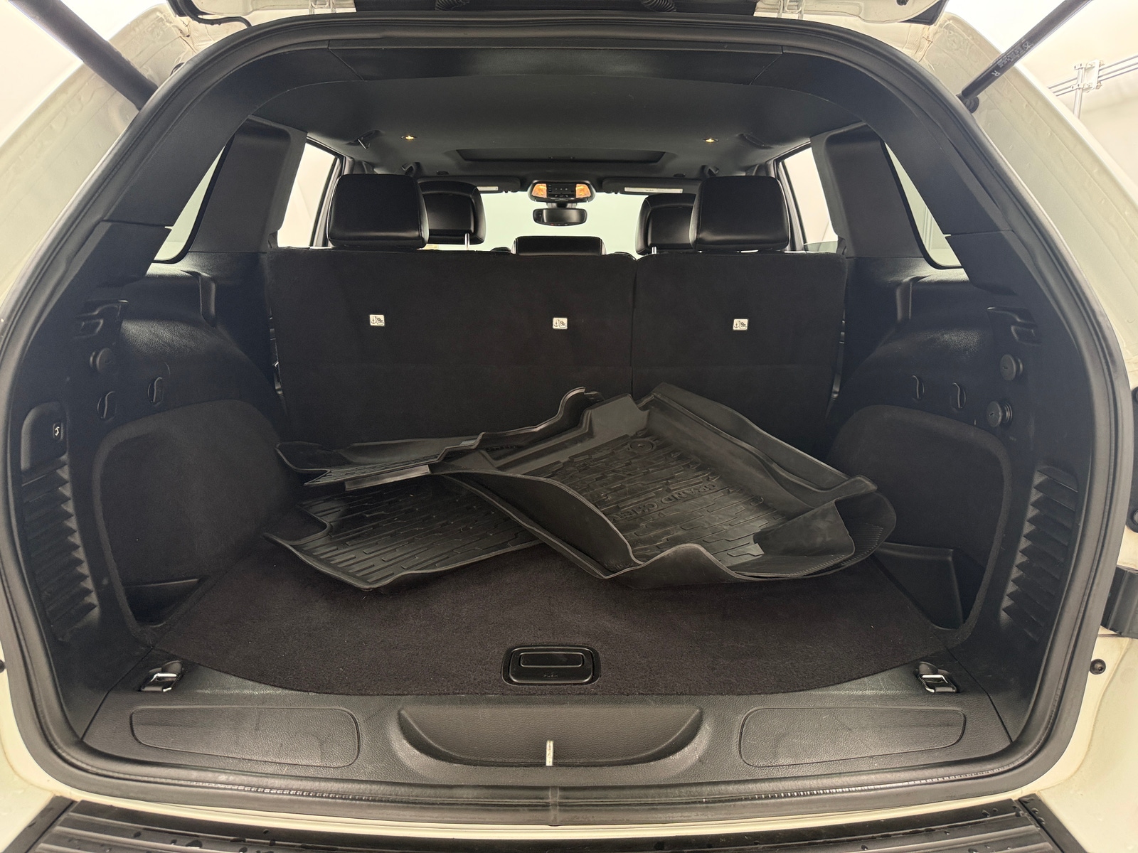 Thumbnail: 2019 Jeep Grand Cherokee - 7