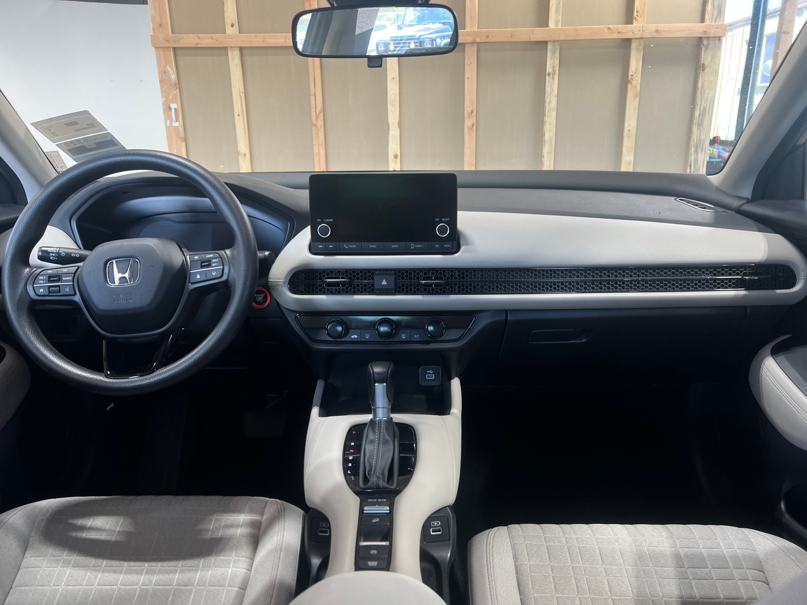 Thumbnail: 2023 Honda HR-V - 3