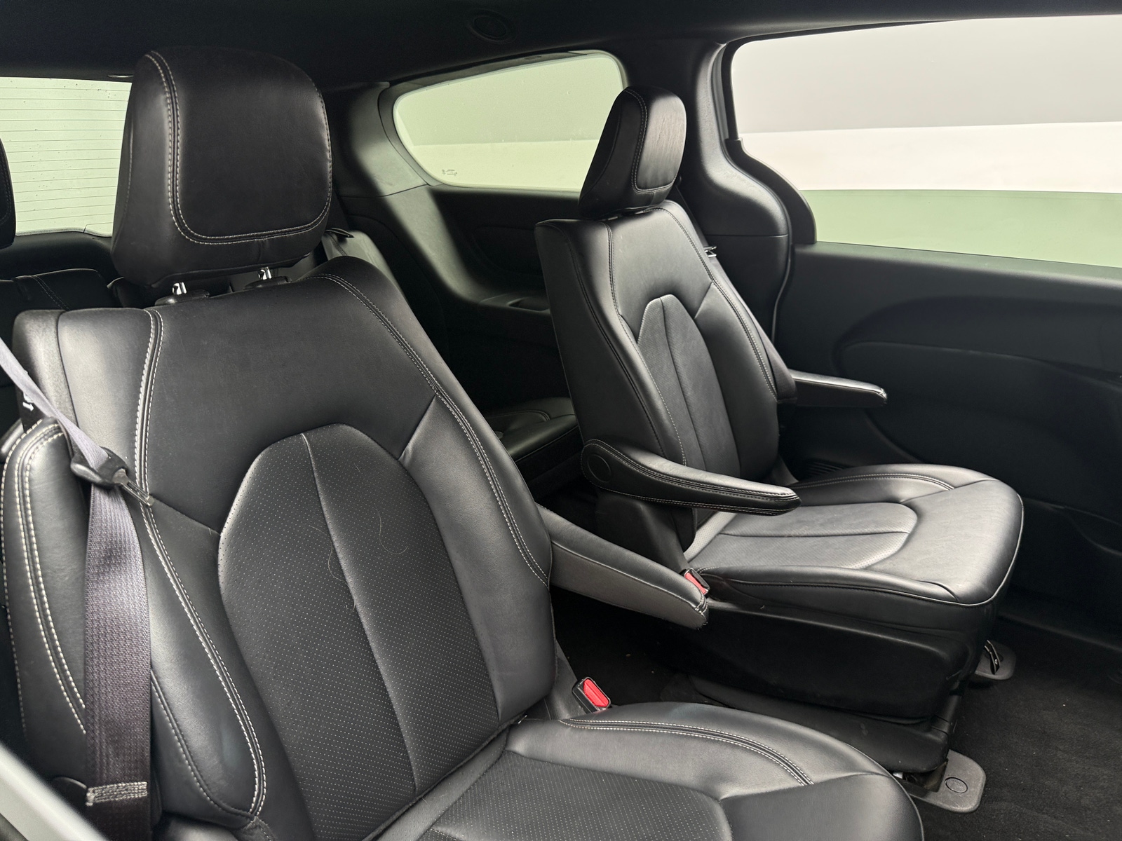 Thumbnail: 2024 Chrysler Pacifica - 5