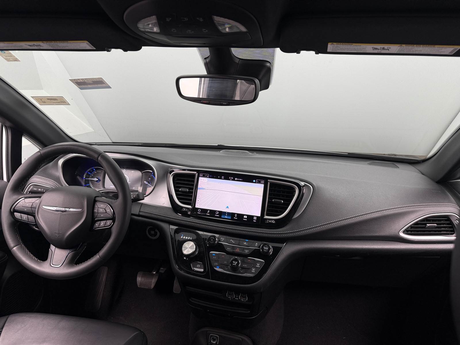 Thumbnail: 2024 Chrysler Pacifica - 2