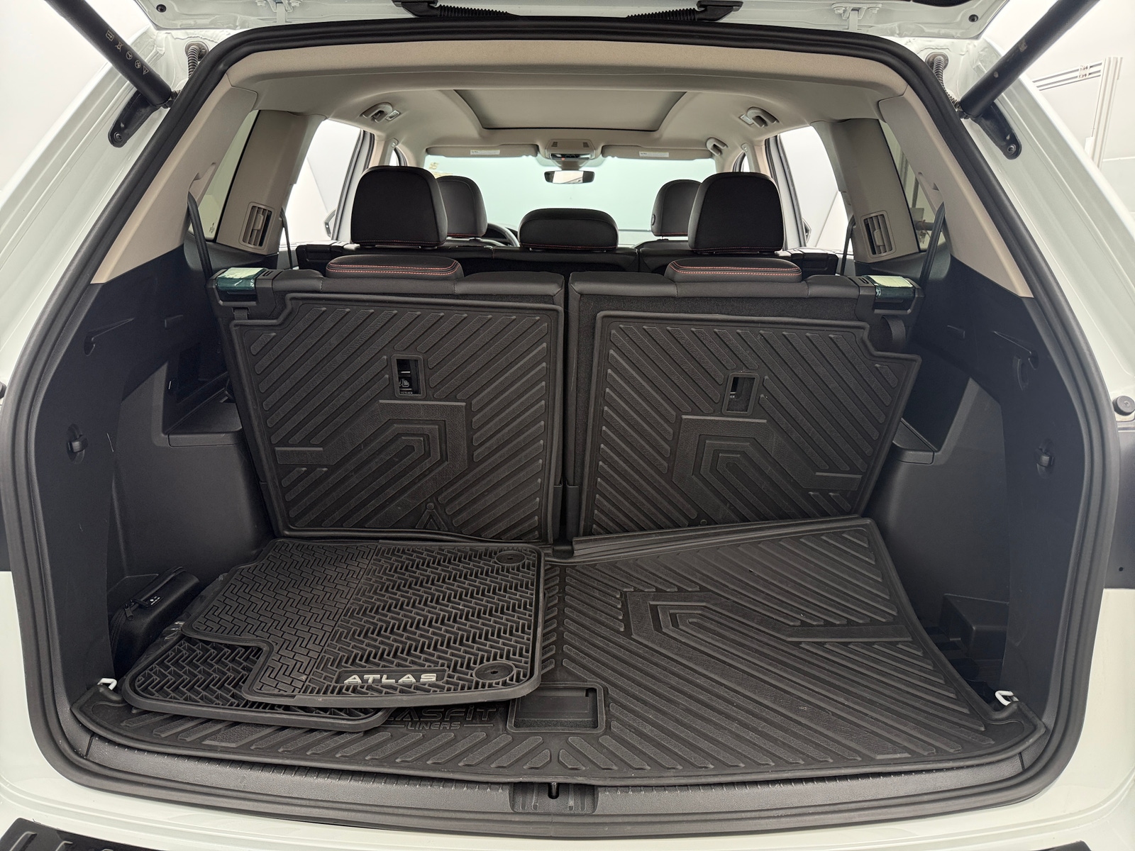 Thumbnail: 2025 Volkswagen Atlas - 6