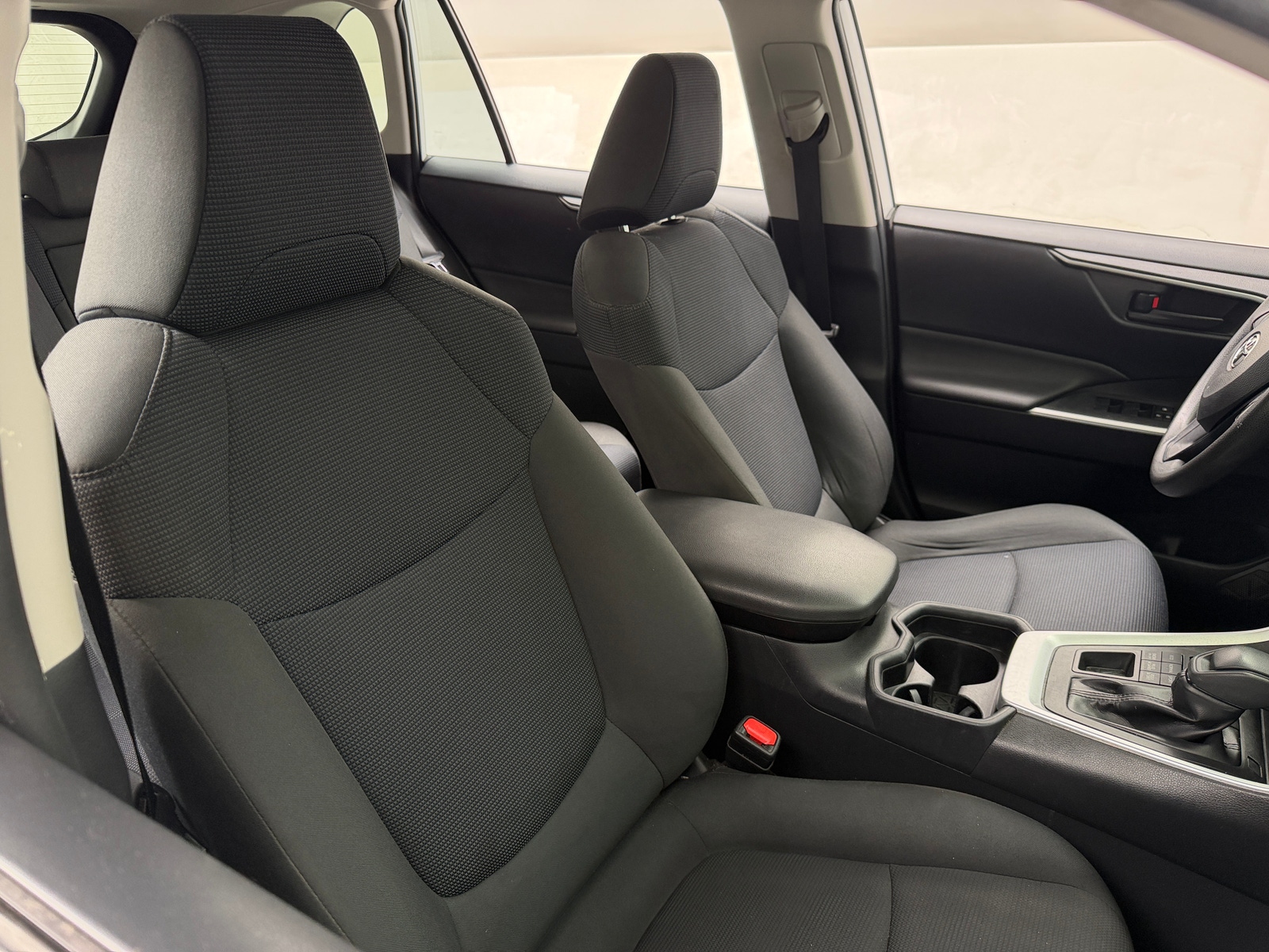 Thumbnail: 2019 Toyota RAV4 - 2