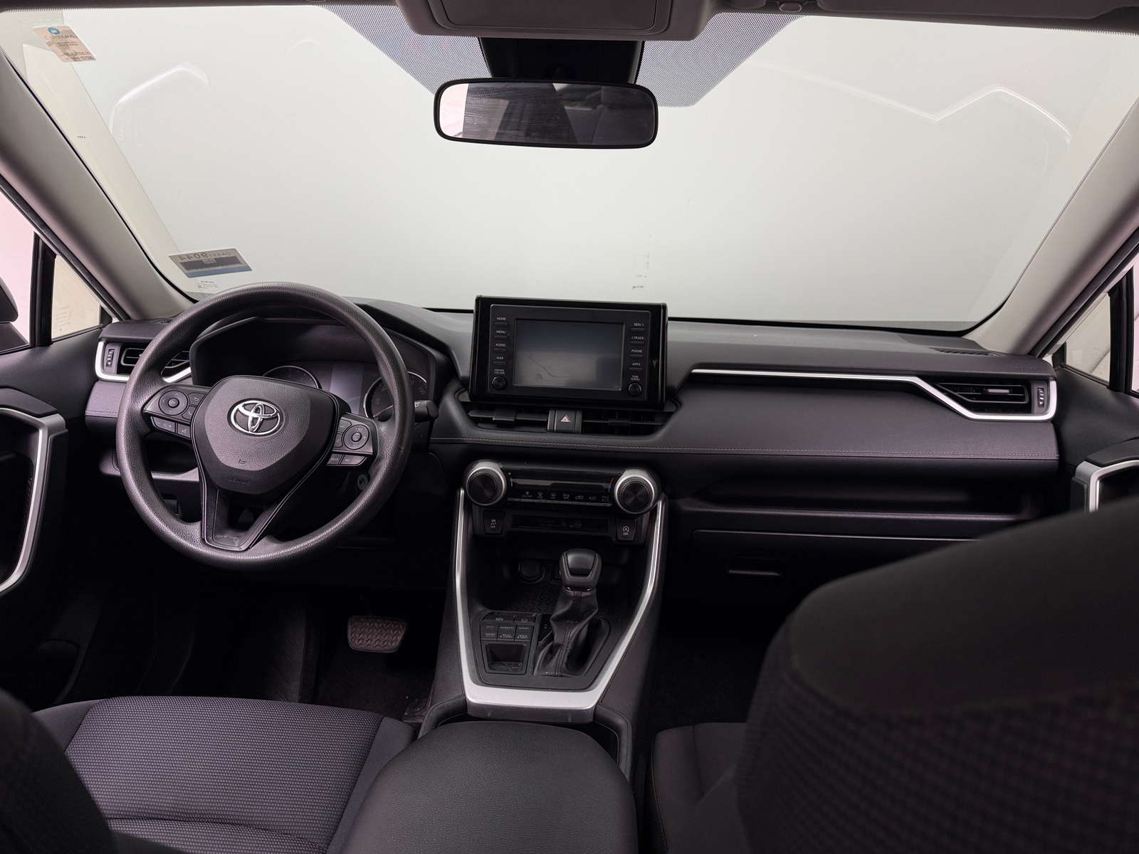 Thumbnail: 2019 Toyota RAV4 - 3