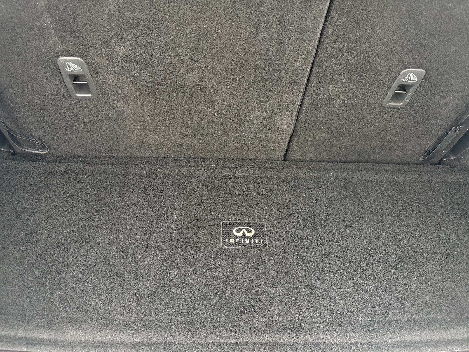 Thumbnail: 2023 INFINITI QX60 - 6