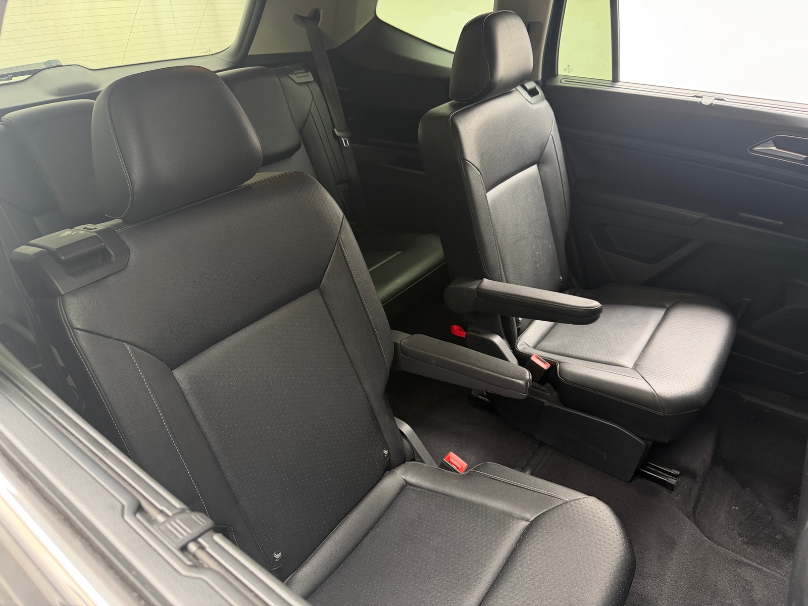 Thumbnail: 2018 Volkswagen Atlas - 6