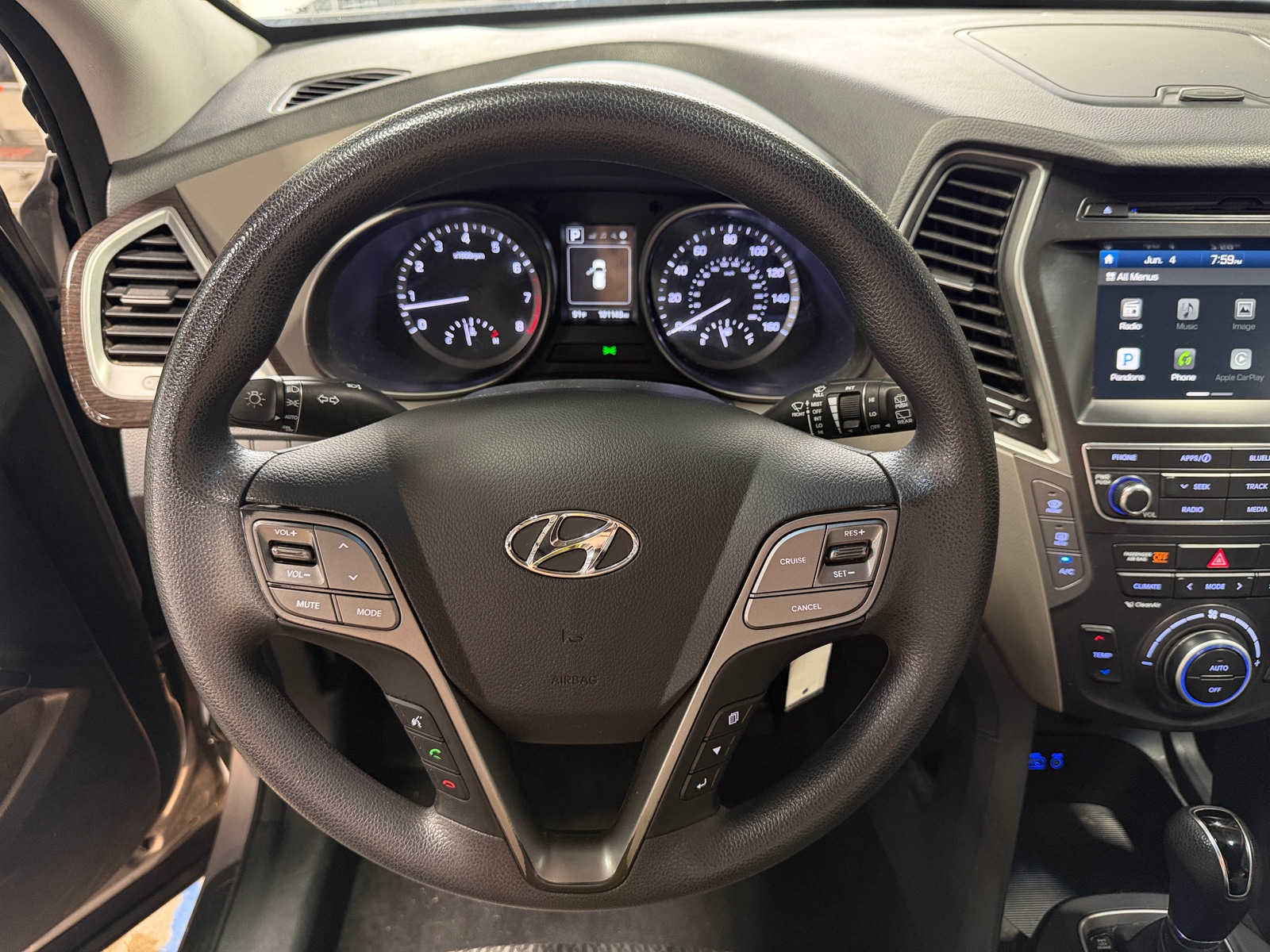 Thumbnail: 2017 Hyundai Santa Fe - 5