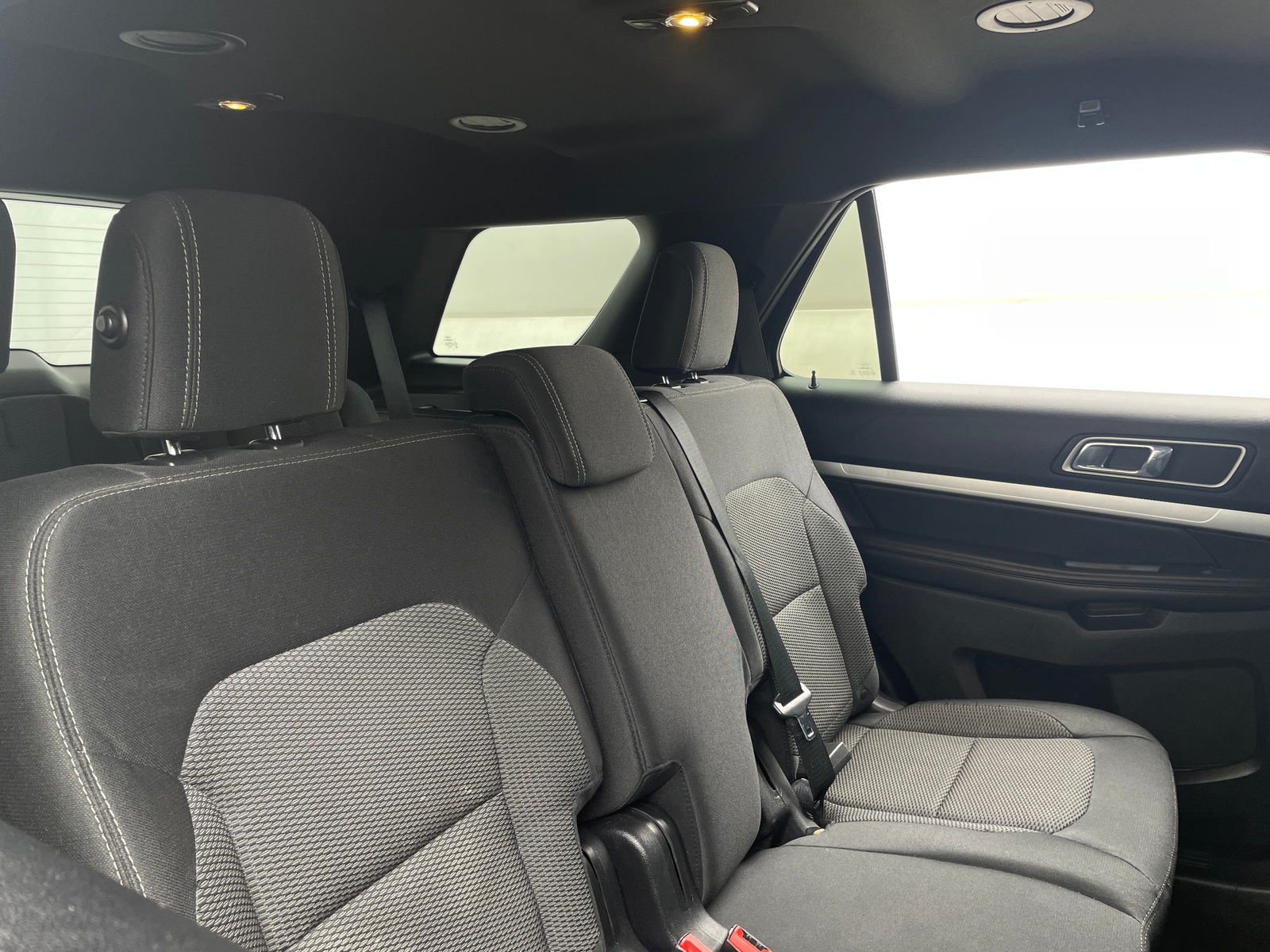 Thumbnail: 2016 Ford Explorer - 6