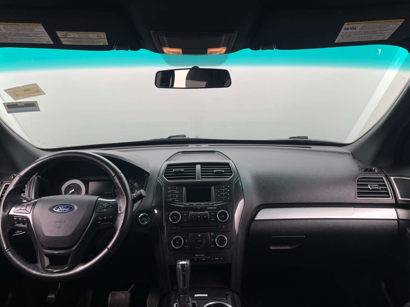 Thumbnail: 2016 Ford Explorer - 3