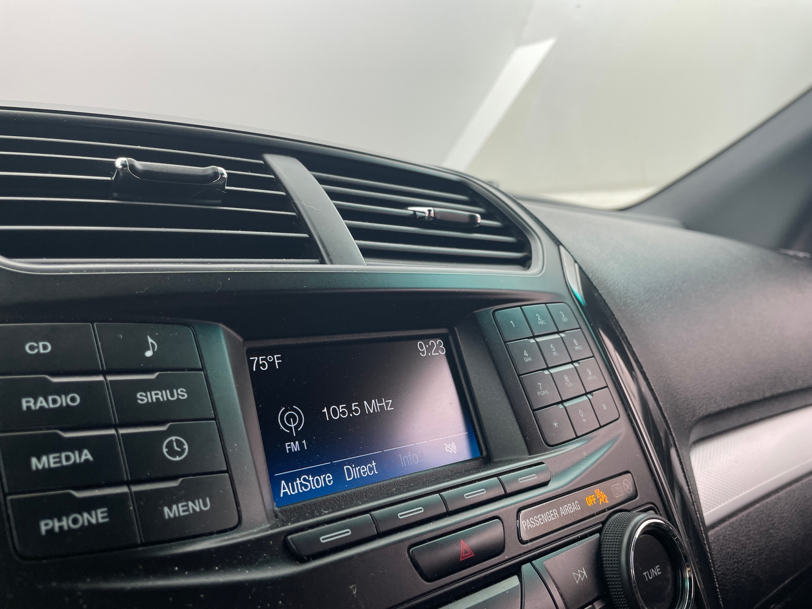 Thumbnail: 2016 Ford Explorer - 4