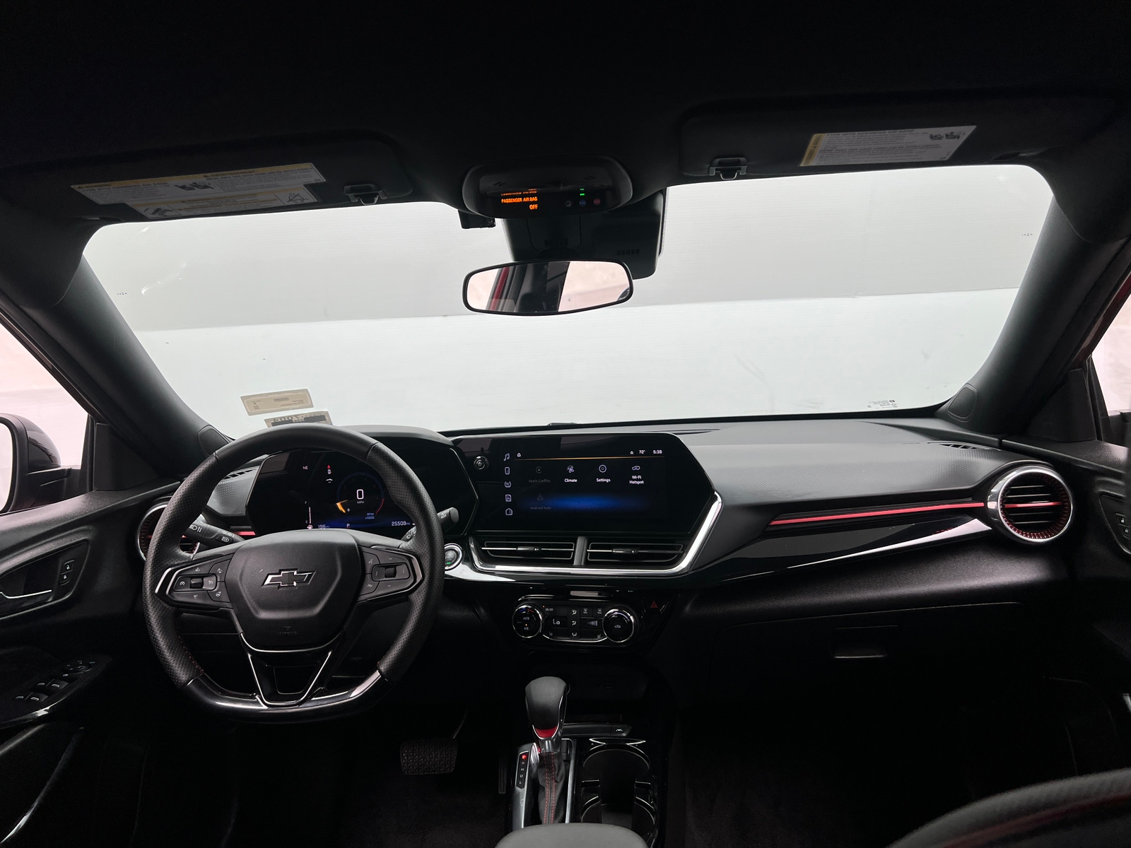 Thumbnail: 2025 Chevrolet Trax - 3