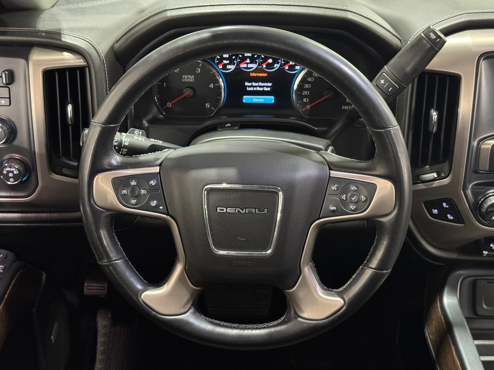 Thumbnail: 2018 GMC Sierra 2500 - 4