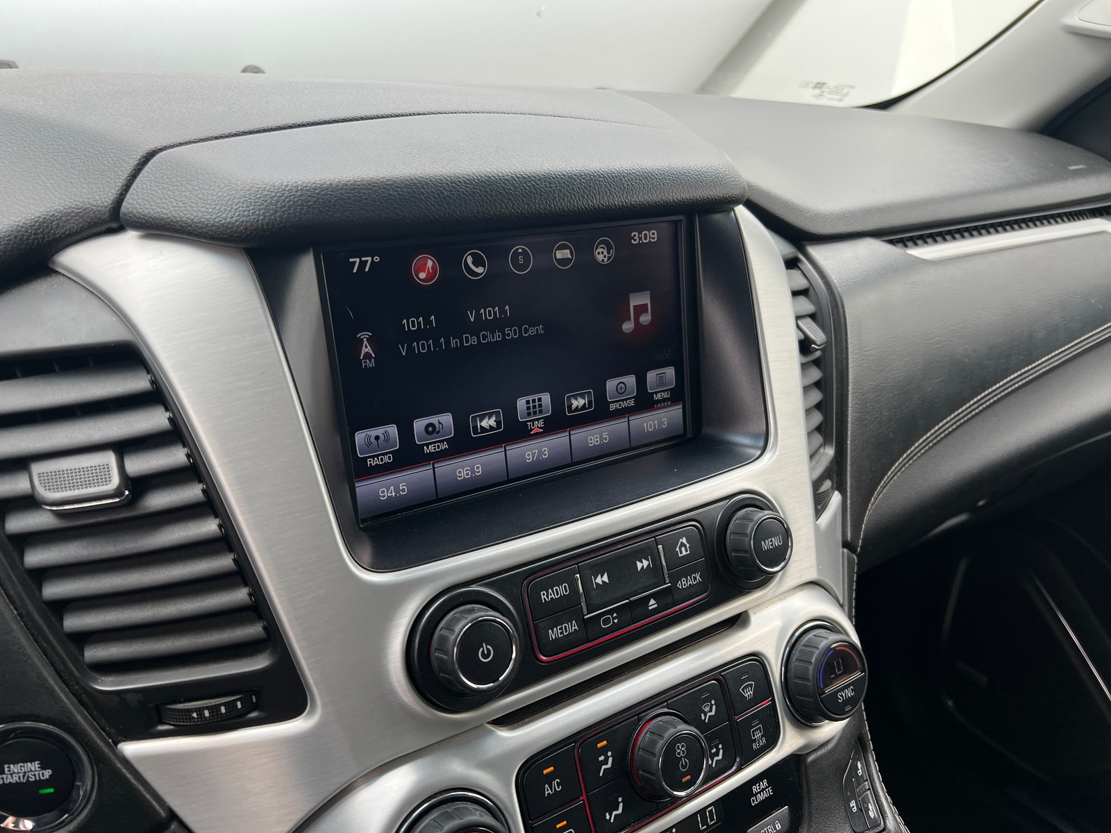 Thumbnail: 2016 GMC Yukon - 3
