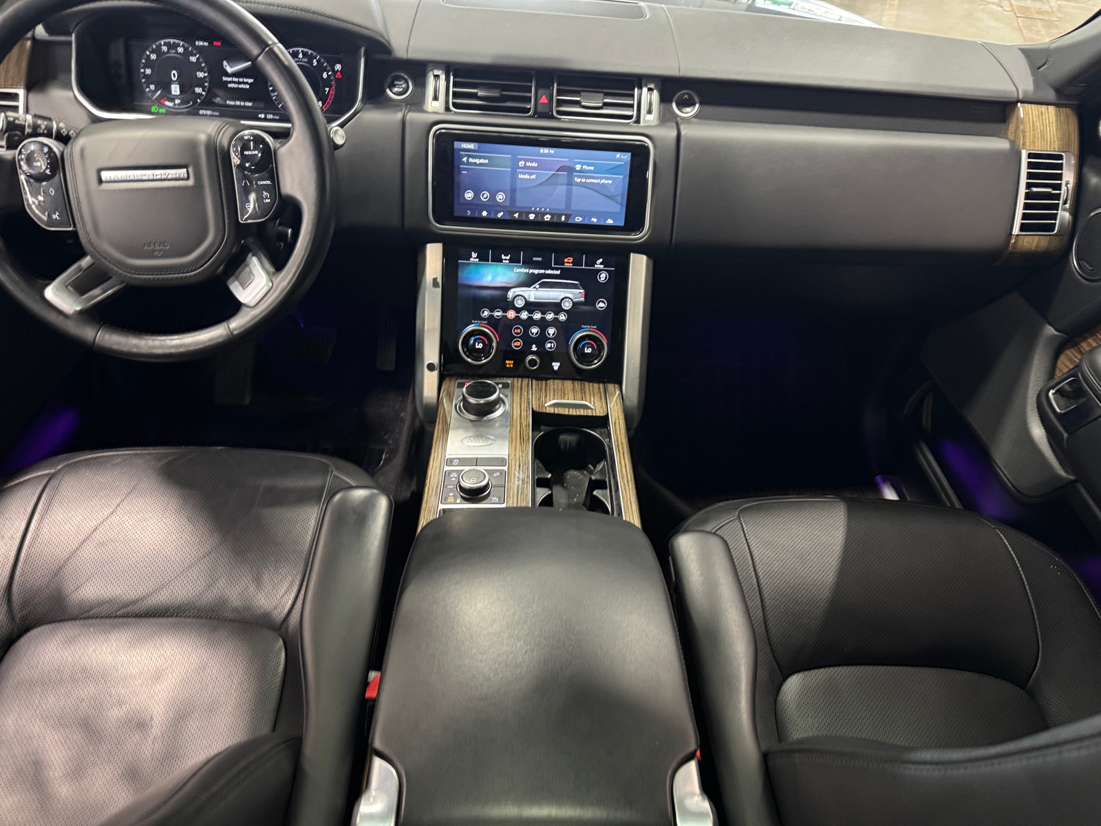 Thumbnail: 2019 Land Rover Range Rover - 2