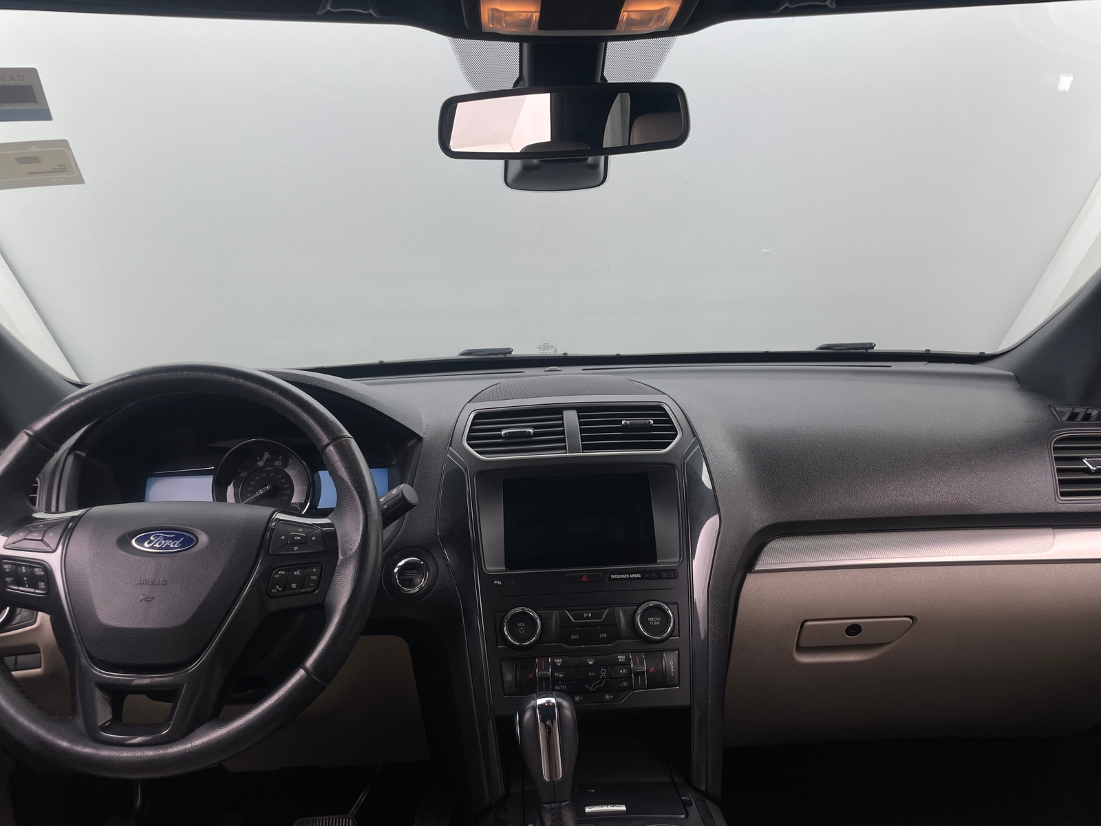 Thumbnail: 2019 Ford Explorer - 3