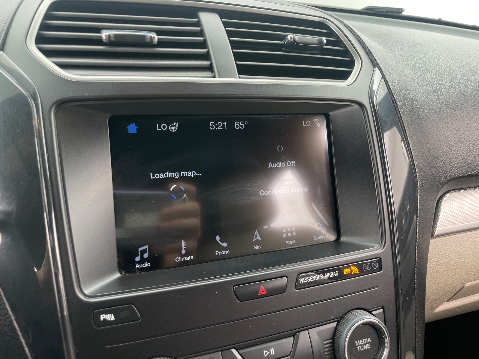 Thumbnail: 2019 Ford Explorer - 4
