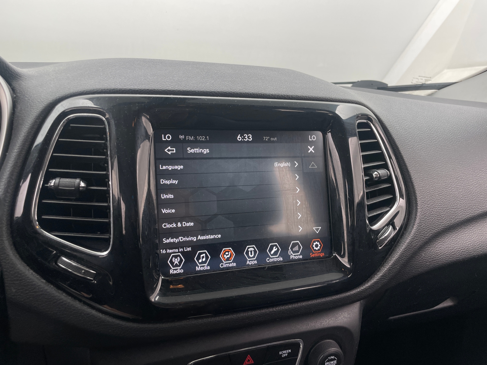 Thumbnail: 2018 Jeep Compass - 3