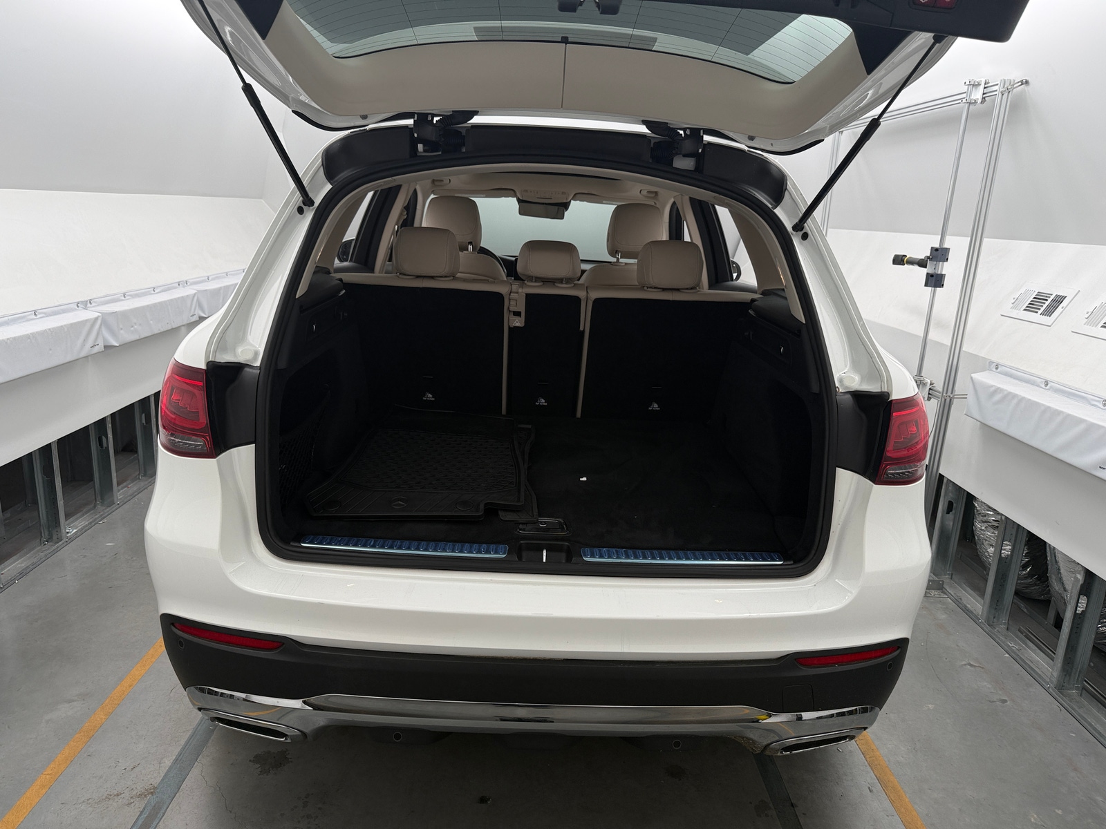 Thumbnail: 2021 Mercedes-Benz GLC - 6