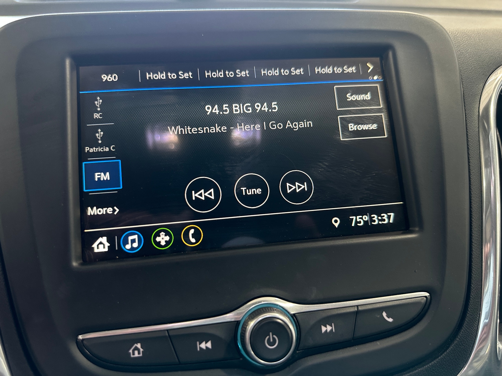 Thumbnail: 2019 Chevrolet Equinox - 4
