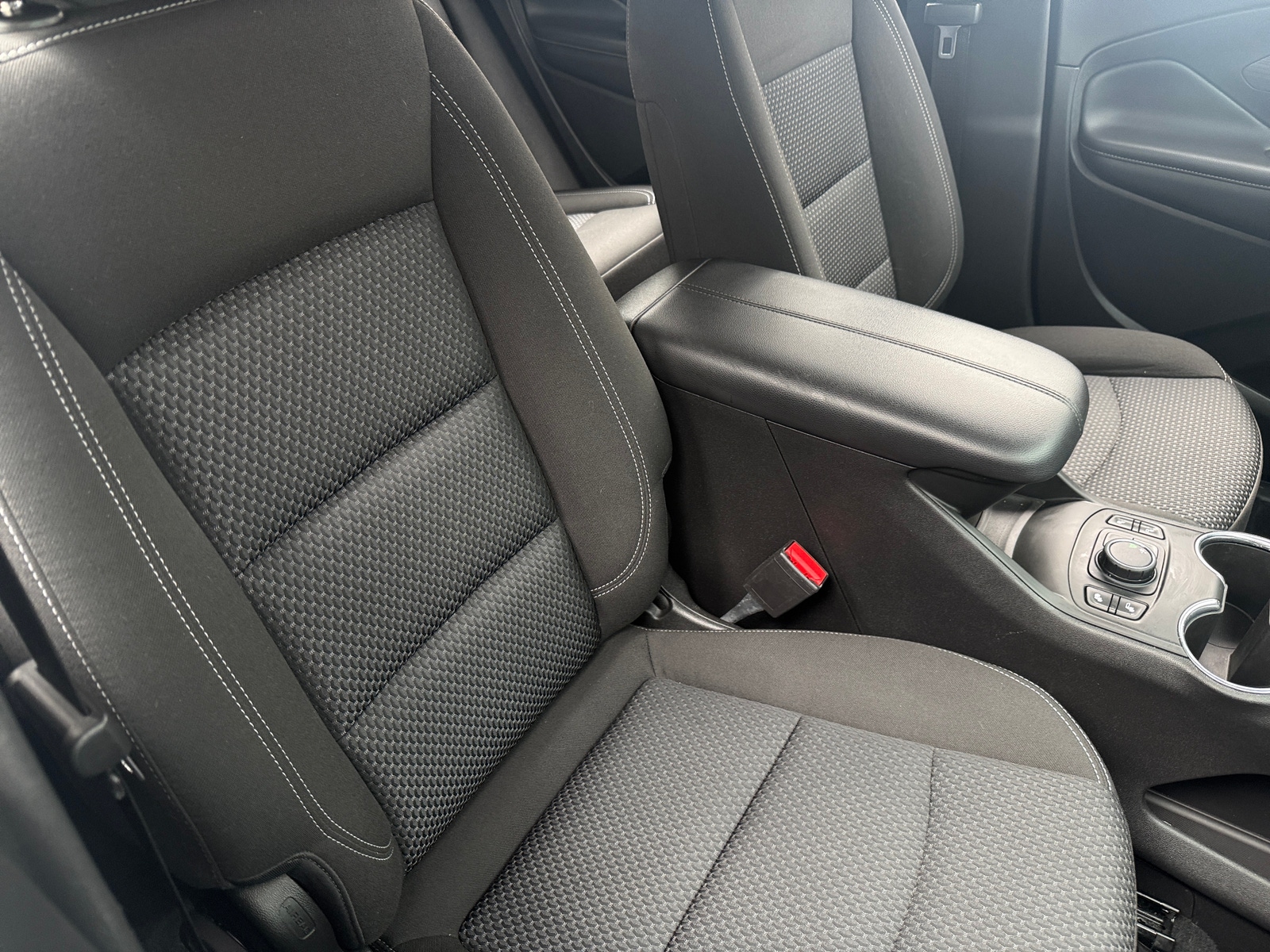 Thumbnail: 2022 GMC Terrain - 2