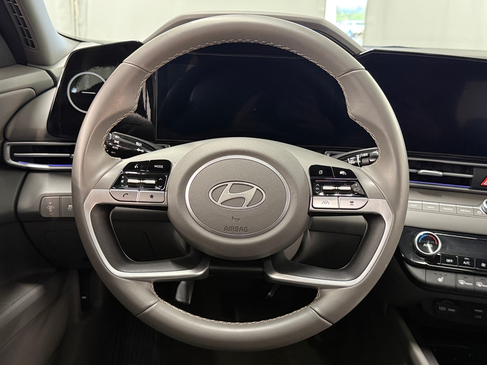 Thumbnail: 2025 Hyundai Elantra - 5