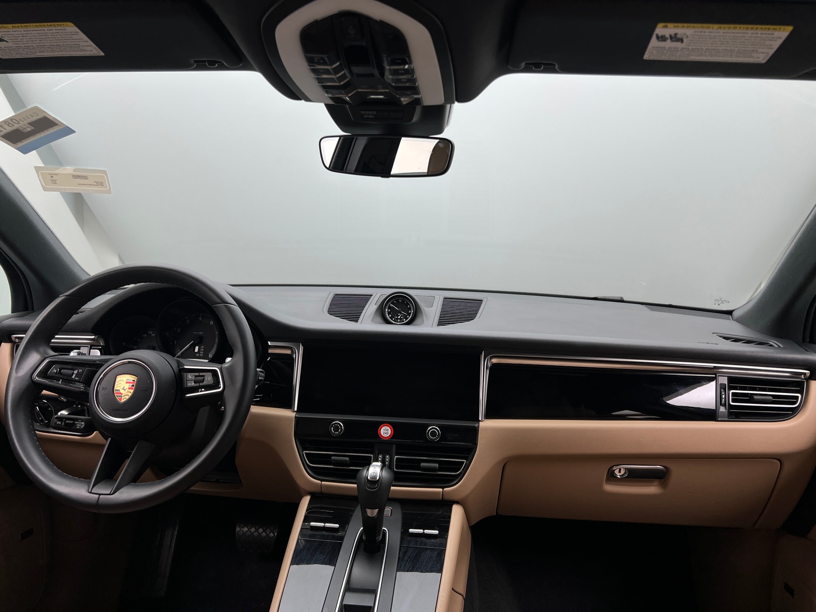 Thumbnail: 2023 Porsche Macan - 2