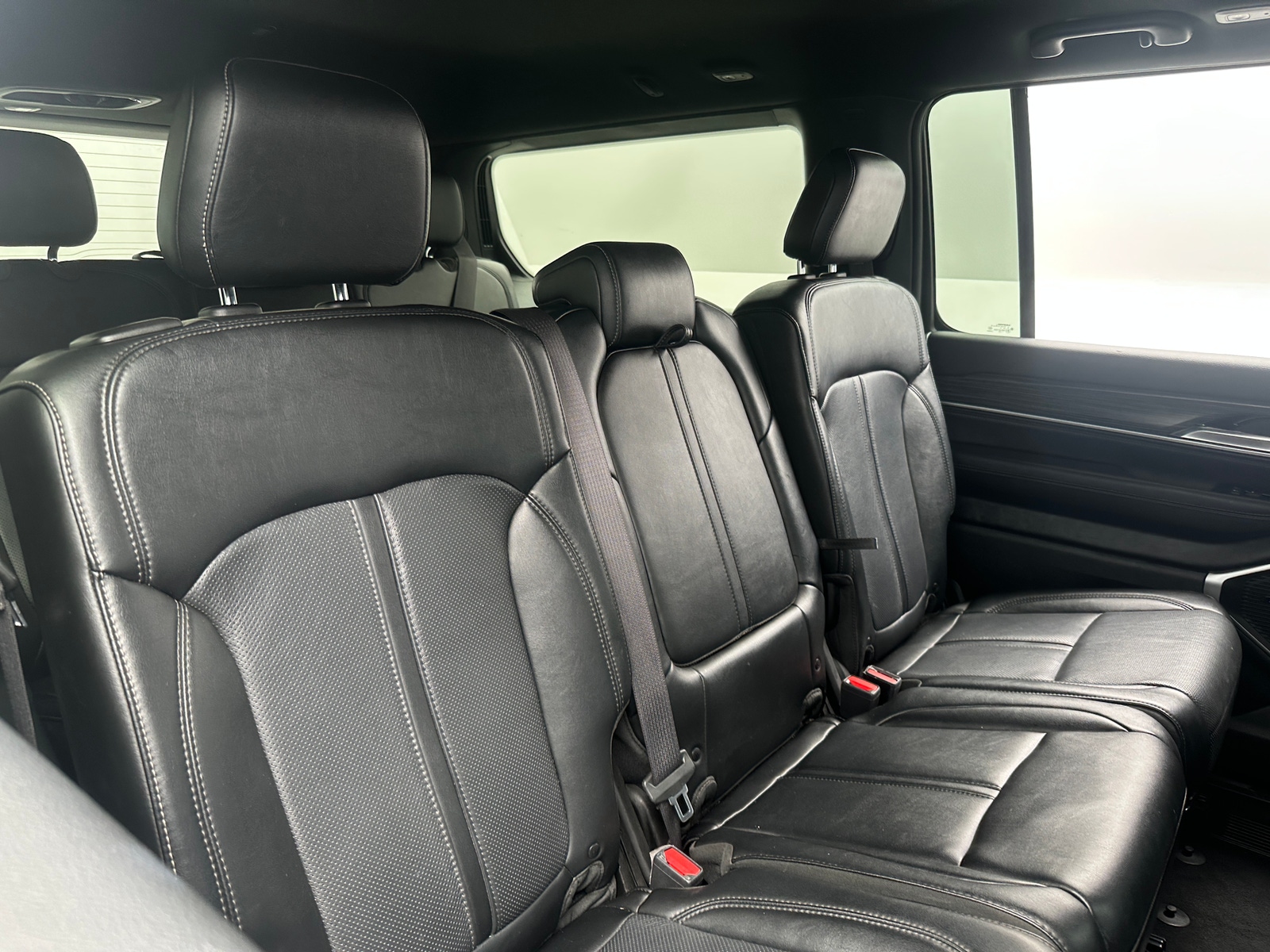 Thumbnail: 2024 Jeep Wagoneer - 5