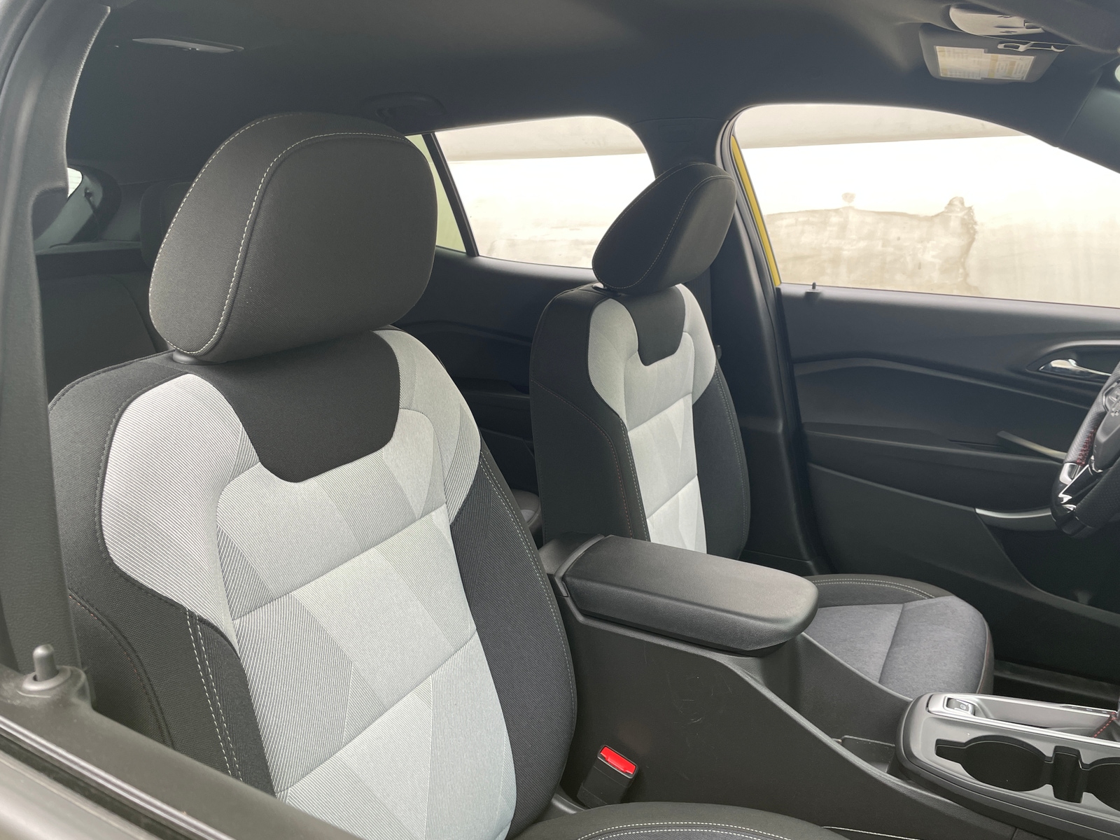 Thumbnail: 2025 Chevrolet Trax - 2