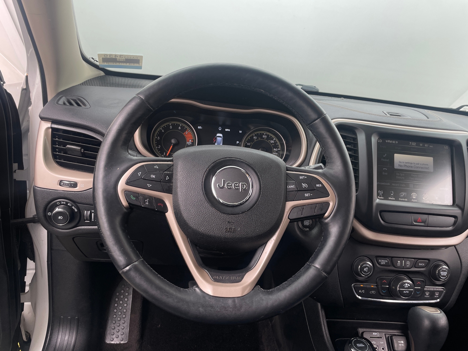 Thumbnail: 2017 Jeep Cherokee - 4