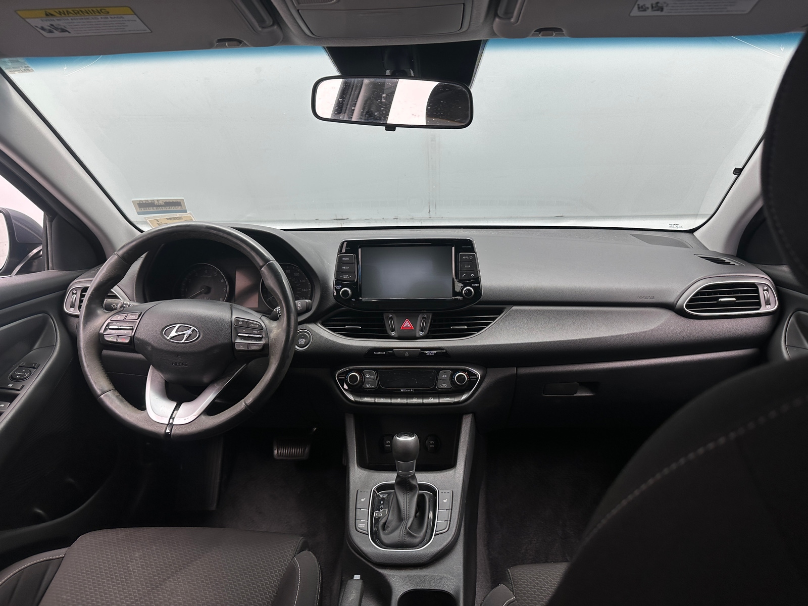 Thumbnail: 2018 Hyundai Elantra - 3