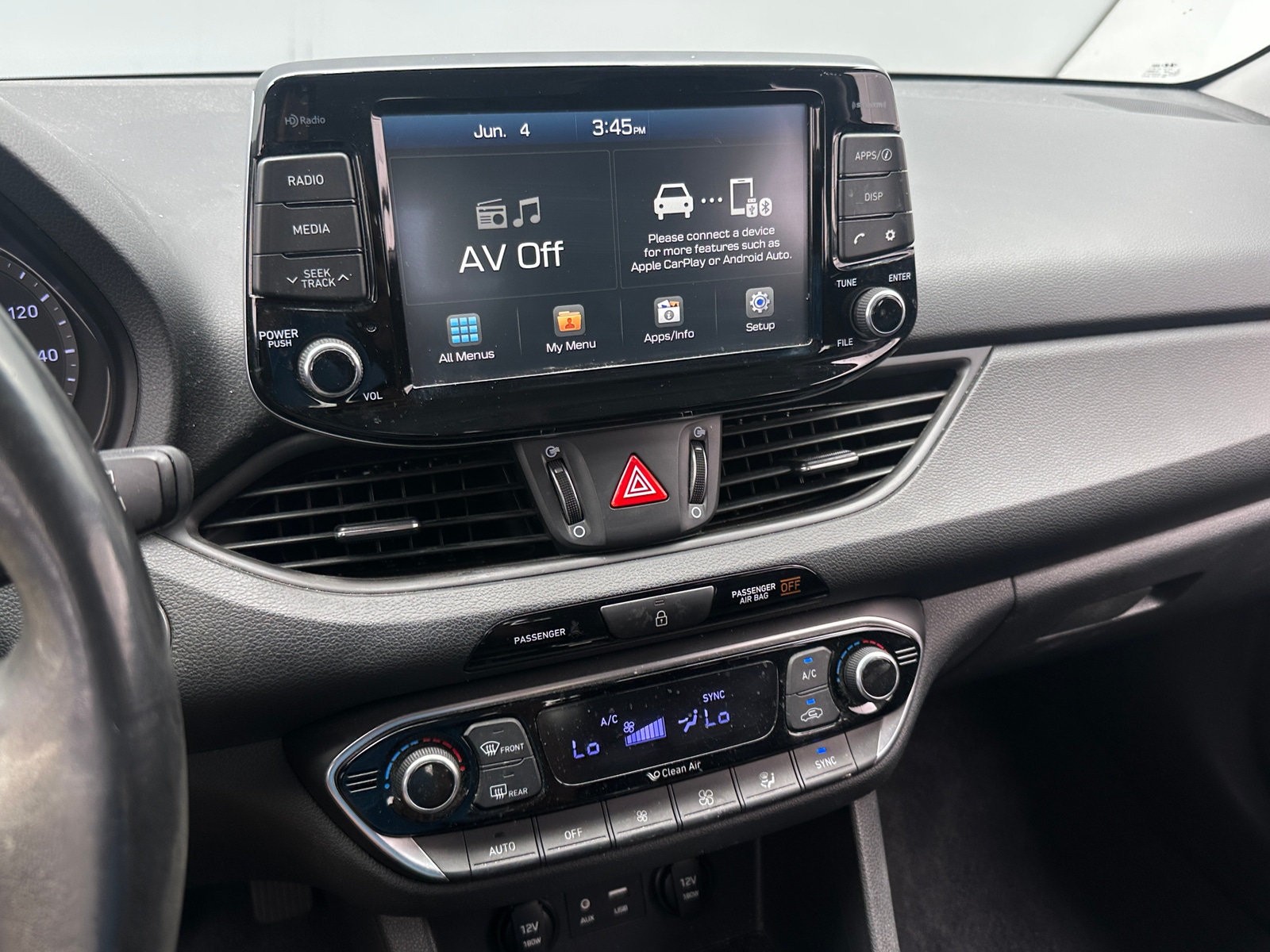 Thumbnail: 2018 Hyundai Elantra - 4