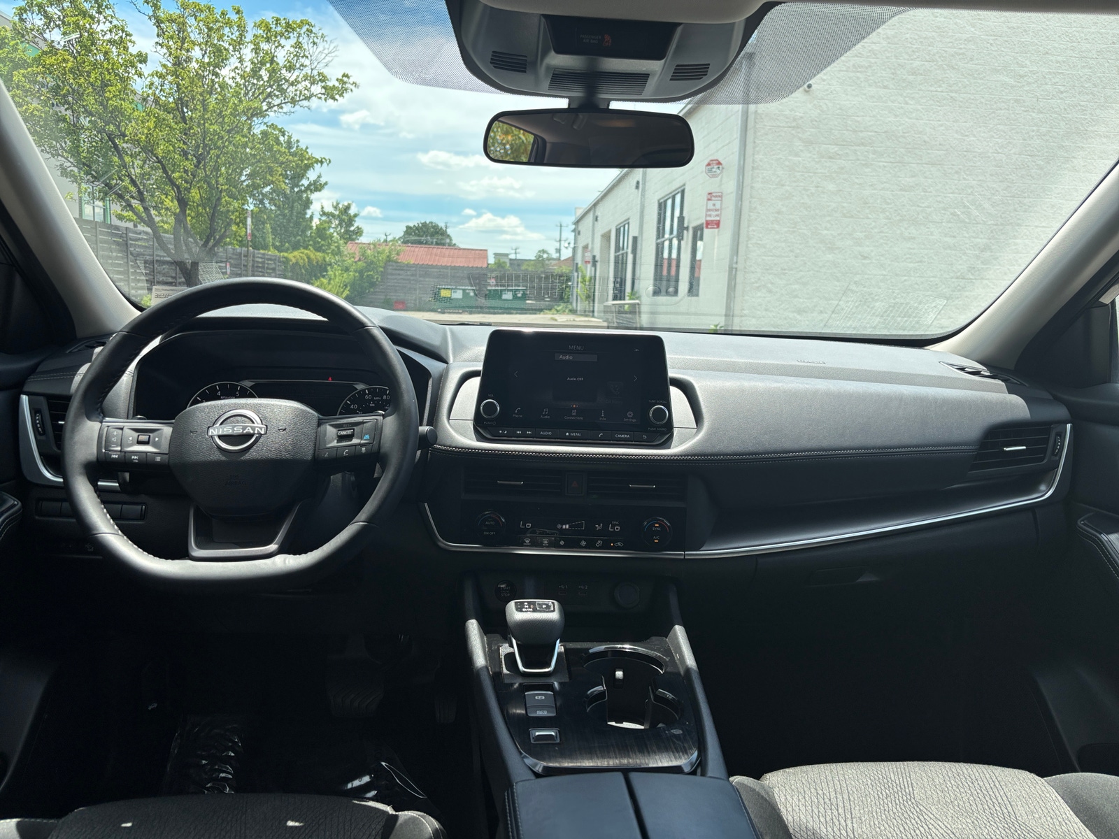 Thumbnail: 2025 Nissan Rogue - 3